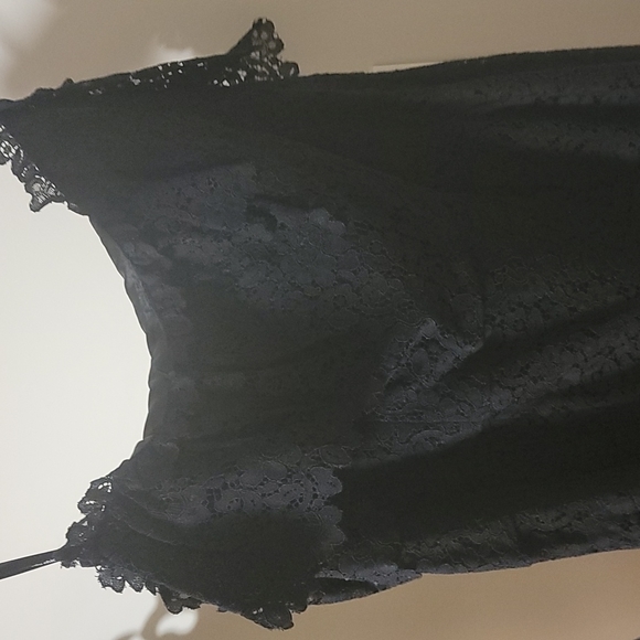 Lace texture off the shoulder dress - Picture 2 of 3